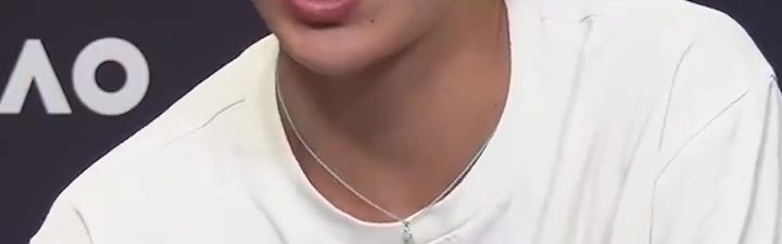 王欣瑜：冬训期间看了库里的自传 最喜欢里面的一句我能胜任一切