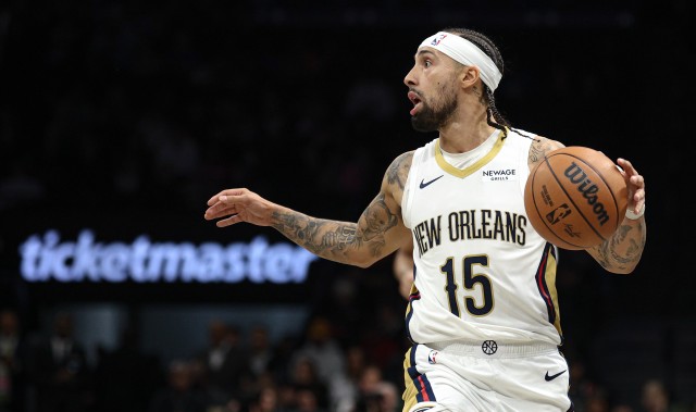 半岛体育-香饽饽！名记：尼克斯、火箭和活塞均有意鹈鹕后卫阿尔瓦拉多