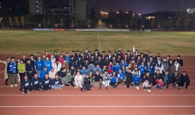 媒体人：新江苏队将参加中冠，吉翔等多名老江苏队员到队